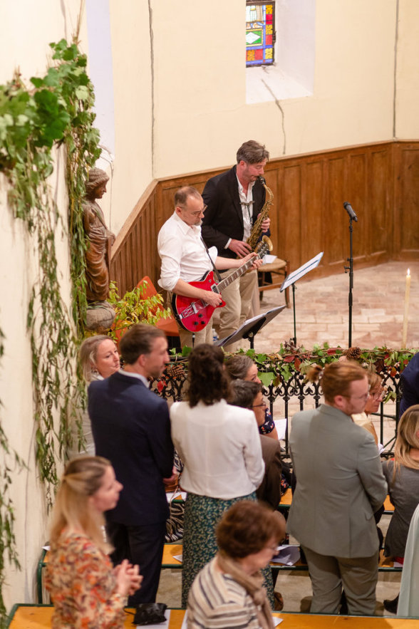 Musique pour l'entrée de la mariée (crédit photo : Alban Portello)